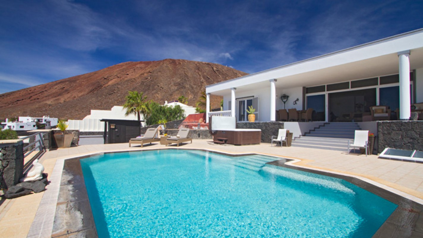 4 Prestigious Lanzarote Property for Sale Playa Blanca